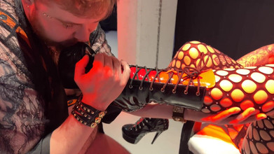 Dark Films Trans: Lawatan Pertama Trans Neos