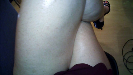 MisS Angel: मेरी गोद में नीचे देख रहा हूँ.