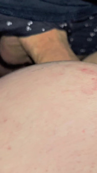 Anal ketat seks anal pertama kali kami menggunakan sperma sebagai pelumas yang benar-benar alami. 2 kali muncrat di dalam