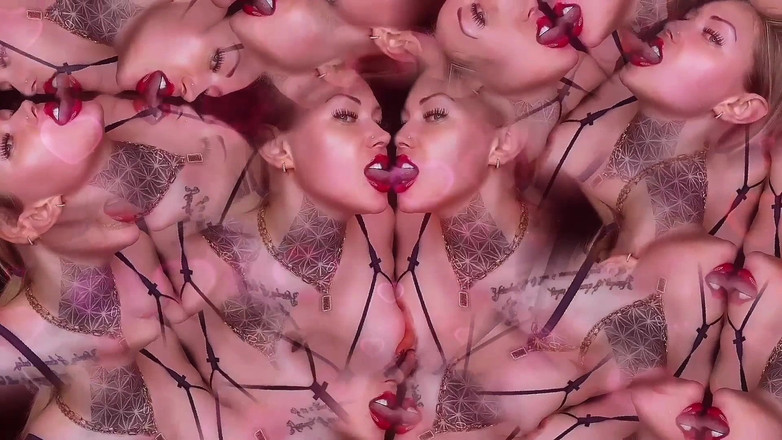 Goddess Misha Goldy: "Réparation quotidienne pour affamée de mes lèvres ! Partie 14"