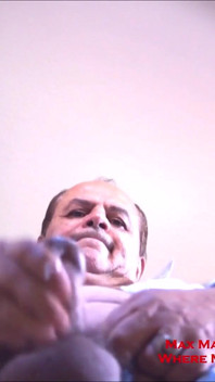 Gut bestückter geschäftsmann 2 megaladungen HD
