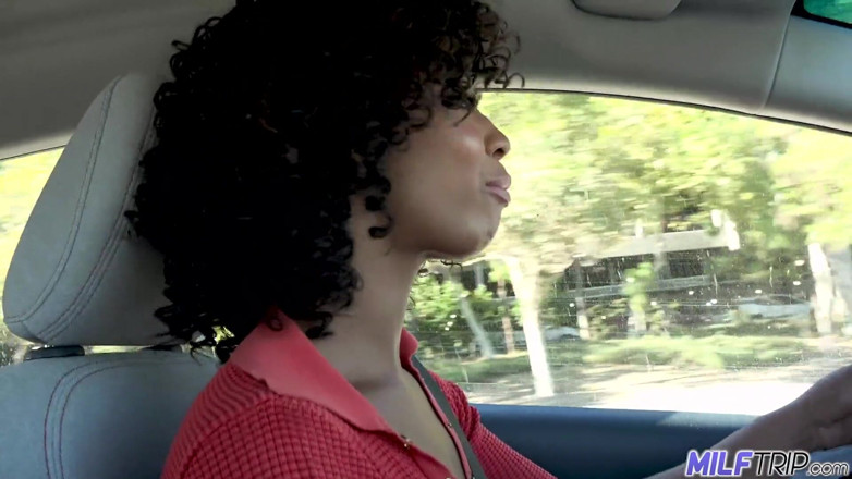 MILF Trip: İnce zenci güzel Misty Stone'un vücudu