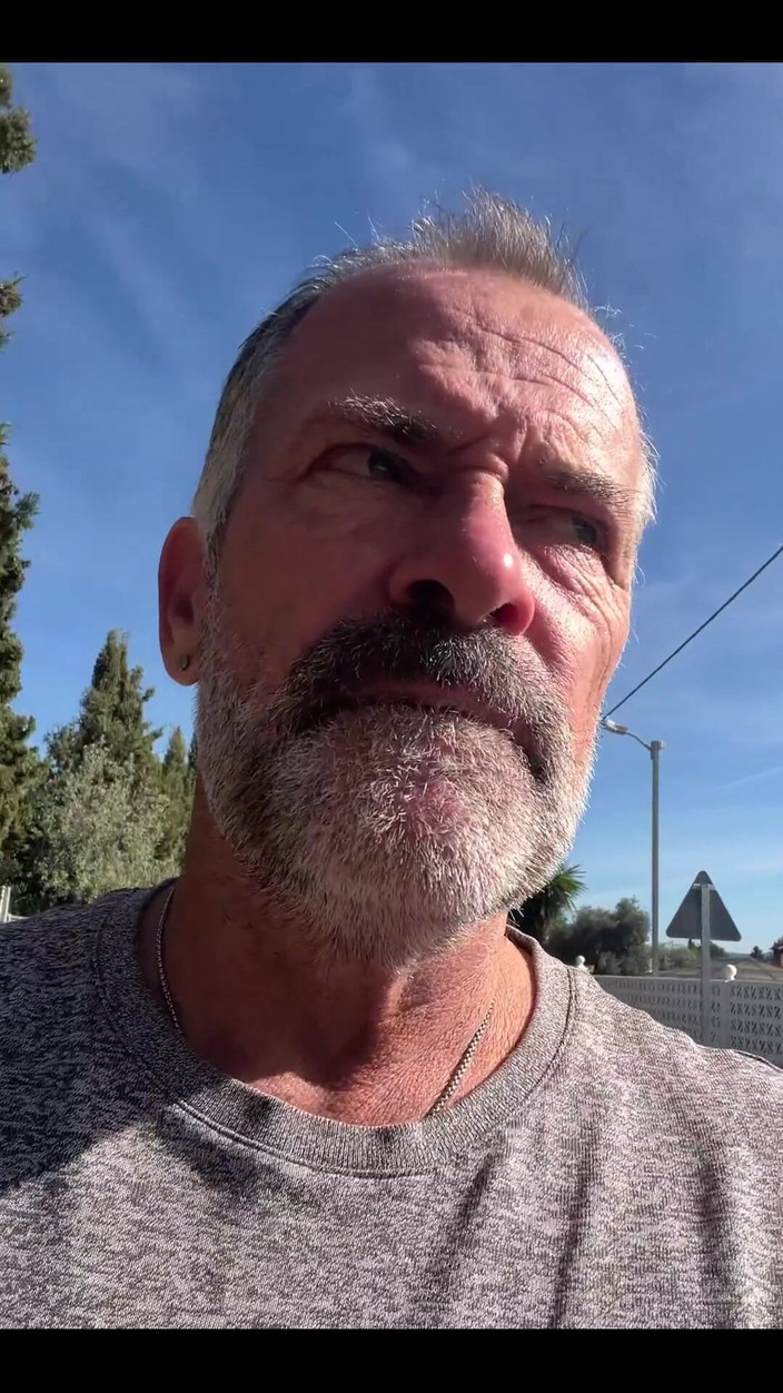 Daddybearvlc: 快乐星期六宿醉