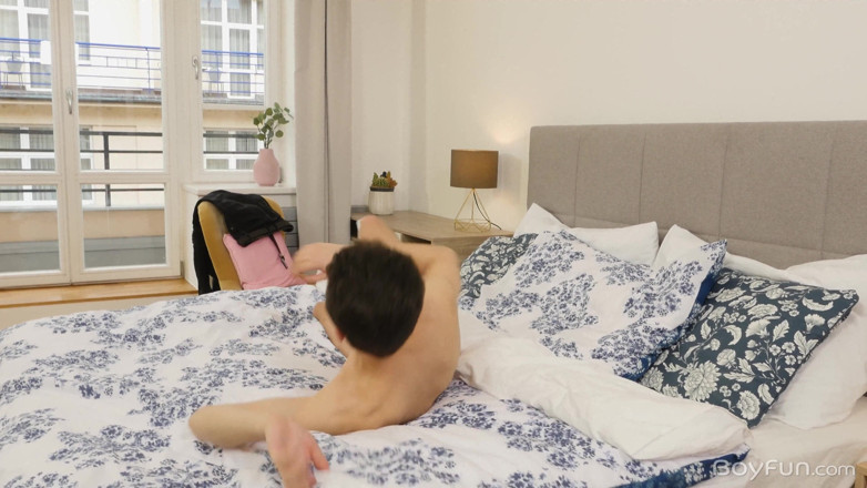 BoyFun Solo: Nils Larsen konkurz