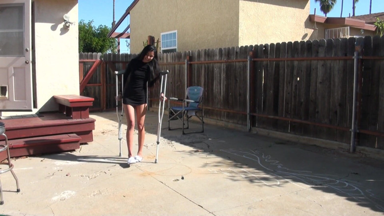 Viva Athena: Crutch fetish?