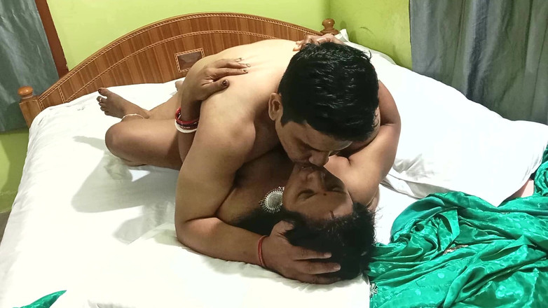 Popmini: Bhabhi Sangeeta Kamasutra đã kết hôn Ấn Độ nóng bỏng làm tình với...