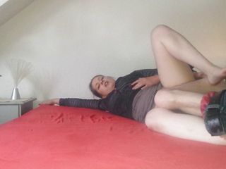 Caralia Deluxe: Why did he cum in my asshole?
