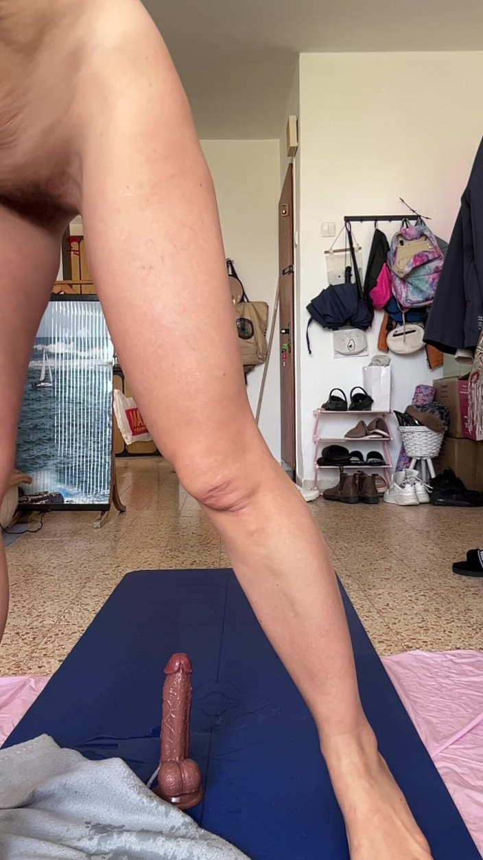 Witaviva: Ik neuk mezelf met een grote dildo