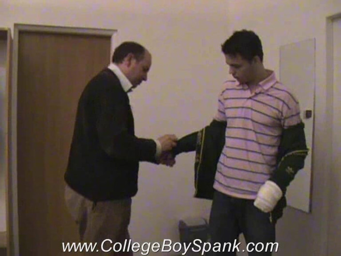 SPANKING BOYS VIDEO: Zdenek
