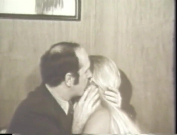 Vintage Usa: Dzika blondynka bierze zabytkowego kutasa!