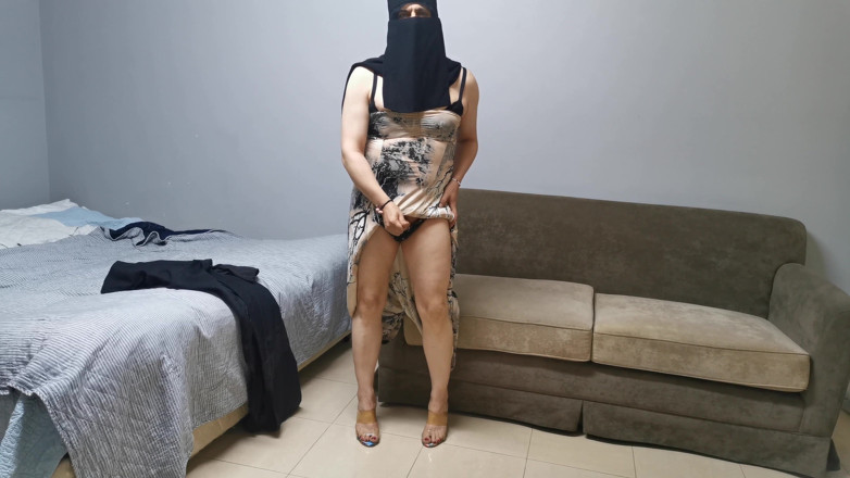 Jade Rain: Hijab Trans Jade