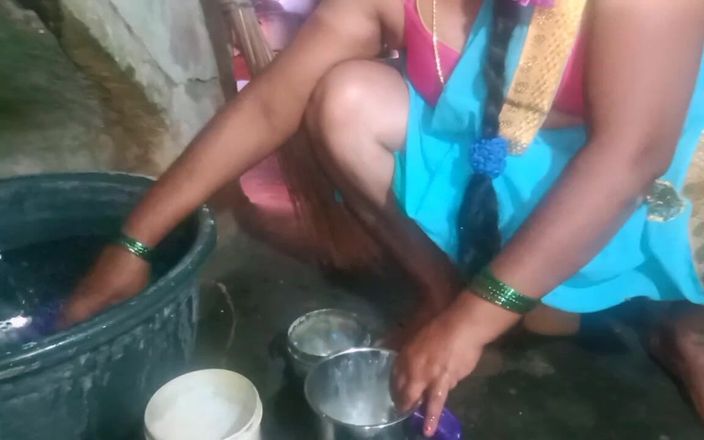 Priyanka314: Membersihkan piring makanan tante bokep india