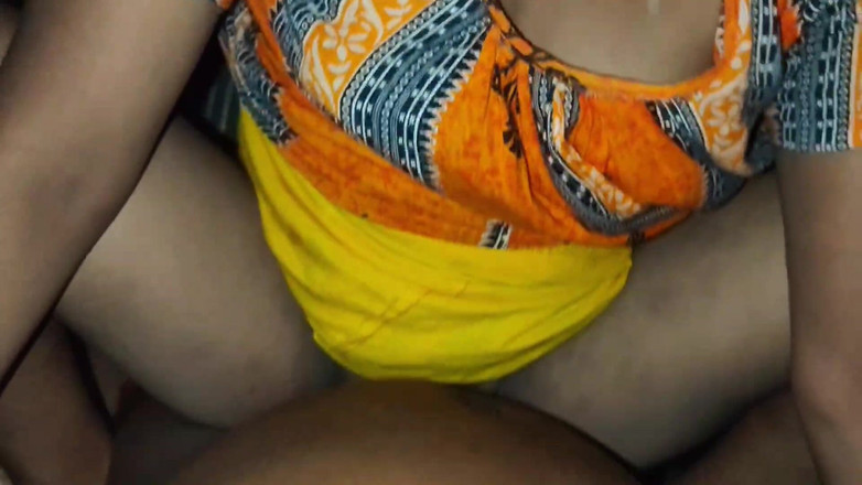 Mona sexy: Minha tia de quatro gosta de sexo