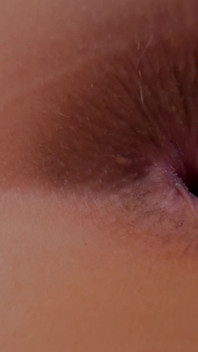 Naučila jsem se bezdušně prdět. ale když fotografuje tebe, je těžké to udělat