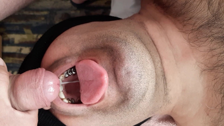 Grand Dick: Mamada con eyaculación