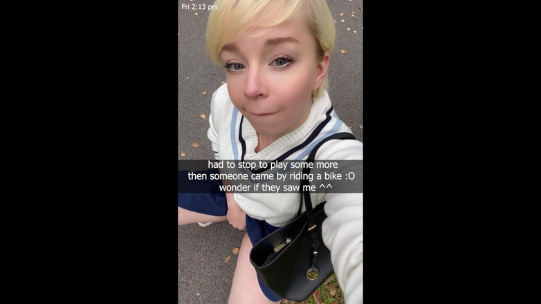 Jolie Lyon: 변태 오줌 일기를 만드는 Exhib GF