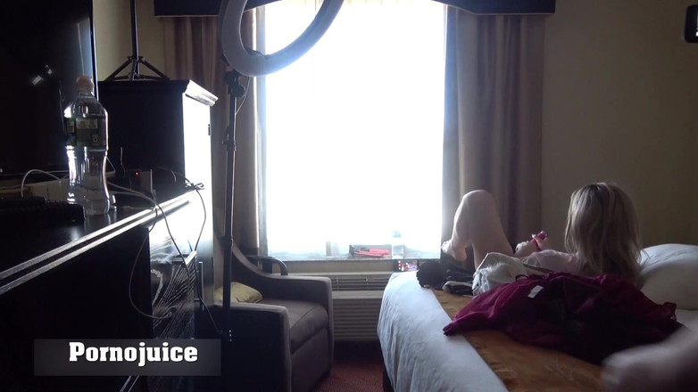PornoJuice: En las sombras protagonizada por Ray Ray
