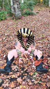 Dirty Ass Leaf Playing in Her Ass Cumming She's Not Faking