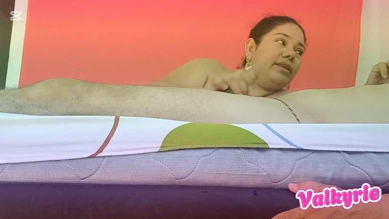 Valkyrie and Luigy Couple: Красива дружина робить те, що їй подобається найбільше