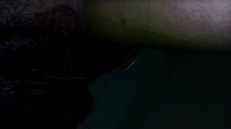 Aria Mia: Nadržený okamžik soumraku, jsem Anippe a čekám na někoho, kdo přijde...