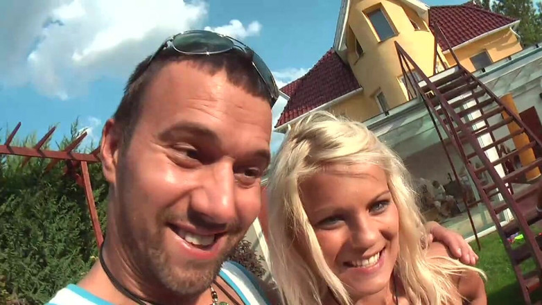 Gang Bang Germany: Amatir telan sperma dan pesta seks gangbang di halaman belakang...