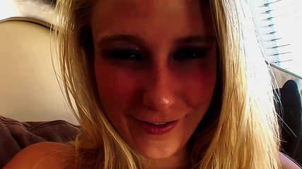 FapFlare: Natasha Nice je ošukaná a pokrytá výstřikem na obličej