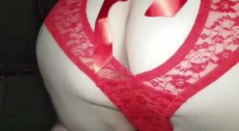 Real homemade BBW BBC porn: YoungEnglishBBW - jebanie BBC z tyłu mojego samochodu
