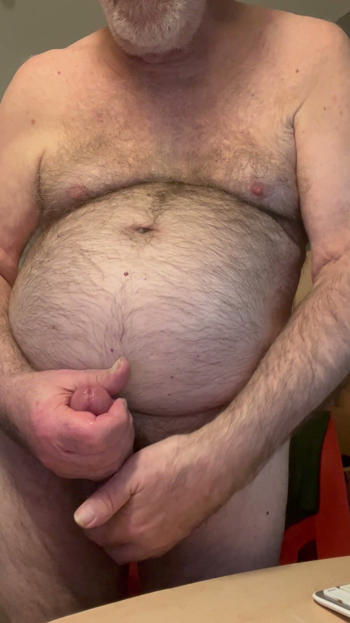 Coach Karl dude lodge: Tränare Karl Cums Med En Snygging 7217