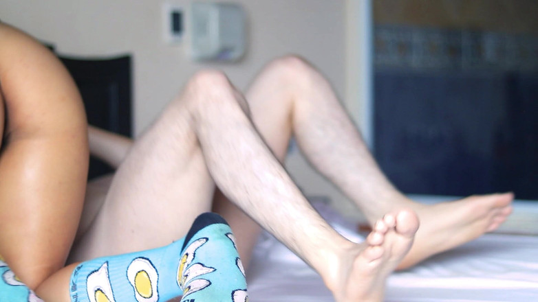 Ellie pink: Chị kế gợi cảm nhỏ nhắn cưỡi con cu của...