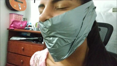 Selfgags Latina Bondage: Monstrózní dávící se zábava s Martinezem!