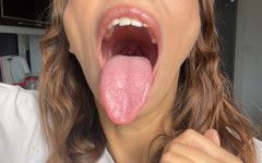 Pantera Nika: Pantera Nika Uvula fetiš kompilace