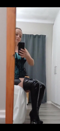Outfit of the Day: Blue Corset and Thighhigh Boots