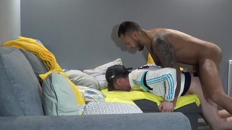 Amator Bareback French Clips: Straight Dude Fucked a in Jogging