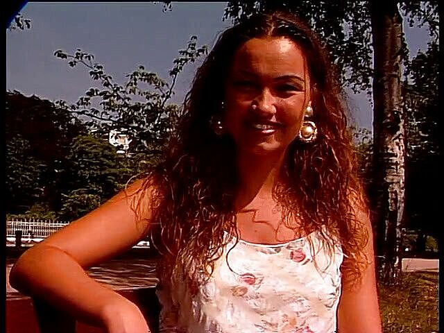 Lucky Cooch: Kočička s kudrnatými vlasy má rozhovor