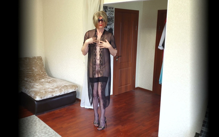 Sissy Stella: 나는 너에게 사랑받고 싶어...