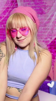 ¡Déjame contarte a orinar! ¡Esta Barbie es una zorra tan meada!