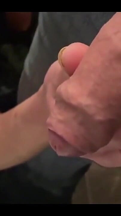 I Hold on His Dick (CyntiaCymes) I Hold on His Dick (CyntiaCymes)