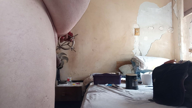 Lovvetoyy: Pompuj mój tyłek
