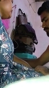 Foreplay buatan rumah Deshi