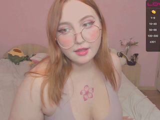 Cute baby: Curvy Girl Sucks Dick and Plays with Her Pink Pussy