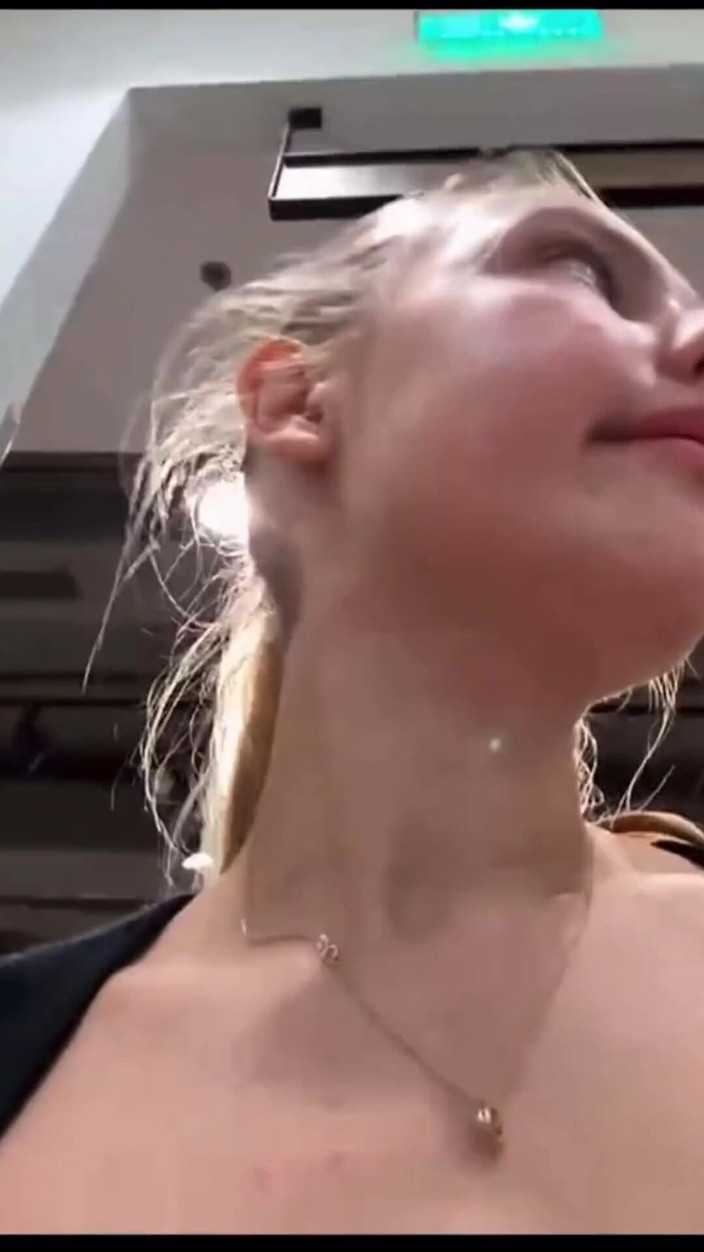 JuiceLussie: Masturbează-te în magazin