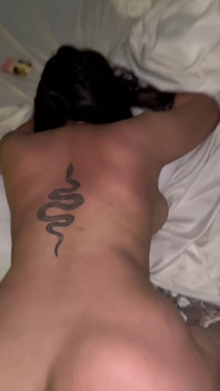 Bola BDSM memukul keras fuck dengan rintihan yang kuat