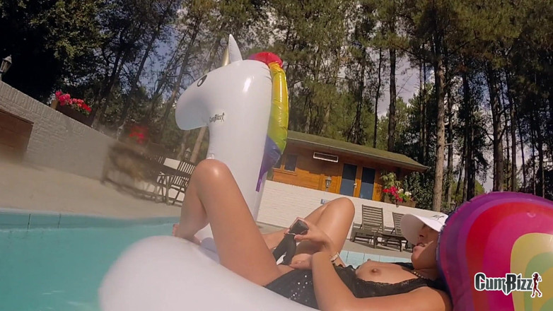 Cumbizz: Brazilian girl loves the BBC