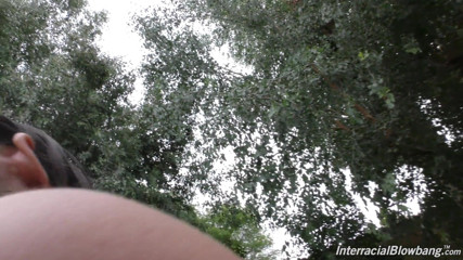 Interracial Blowbang: Jennifer White gags on black dicks