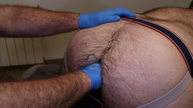 PoppaPig: Sexy medvěd fisting