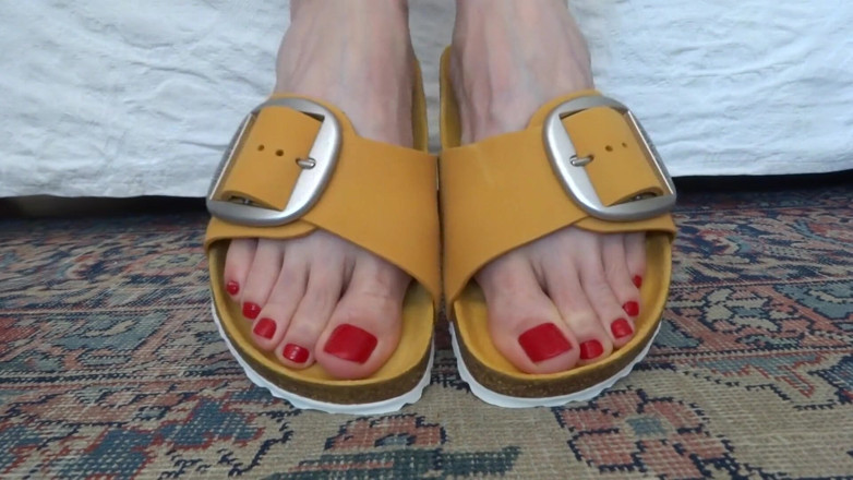 Lady Victoria Valente: Toe fetish - wiggling my toes in orange slippers Part 5