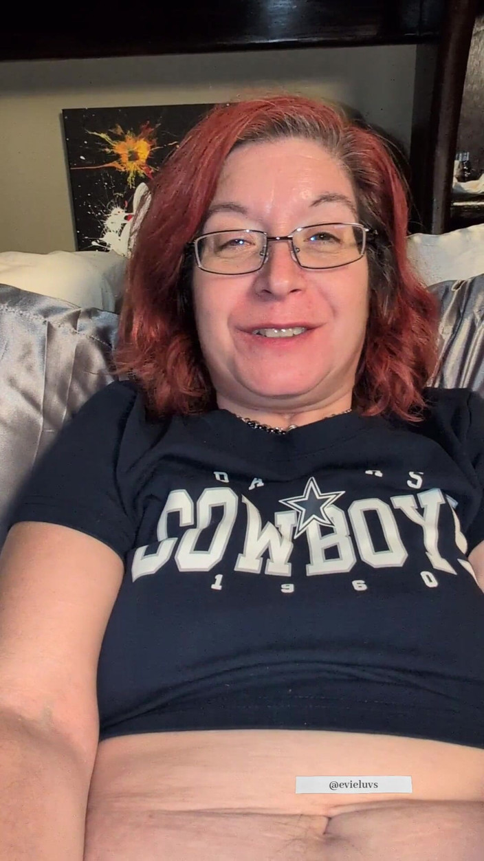 Elianna: 获胜者让我的阴户湿了