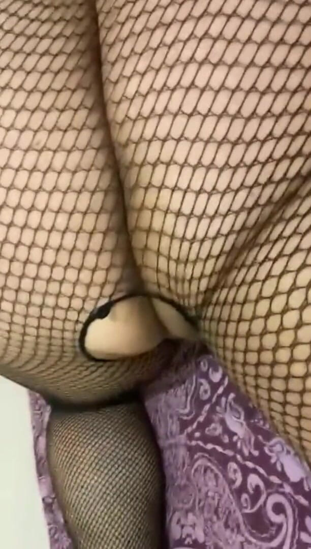 Indian fuck queen: Wildenglishbbw file vücutlu suitte yatakta yatıyor