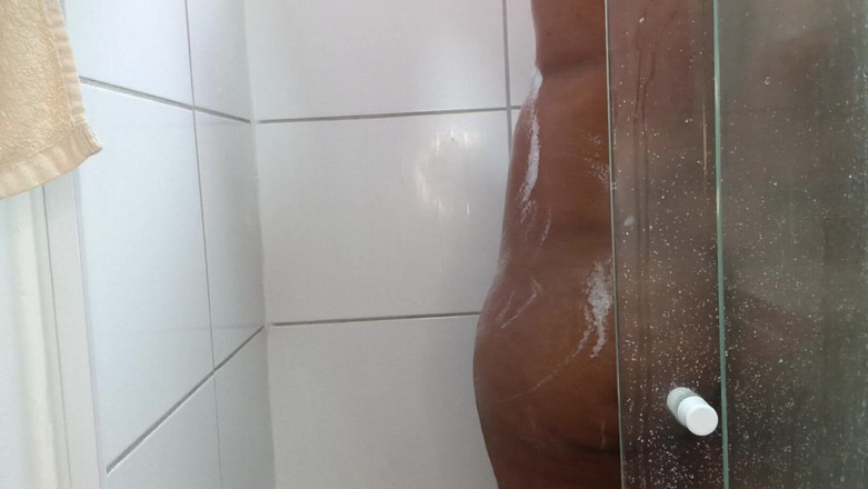 Me with Myself: Quella bella doccia dopo il lavoro