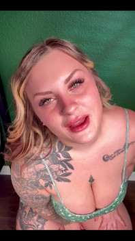 New Video This Sunday! Haunted Fuck Machine Made Me Squirt... My Wettest Video yet